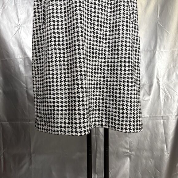 Lands End Women’s Size 12 Sleeveless Red Keyhole Polkadot Dress NWT - Picture 4 of 15